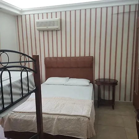 Honorata 2* Παραλία