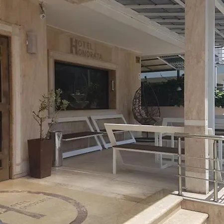 Ξενοδοχείο Honorata Παραλία
