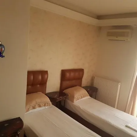 Honorata 2* Παραλία