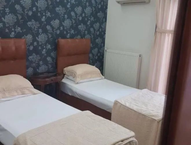 Honorata 2* Paralía