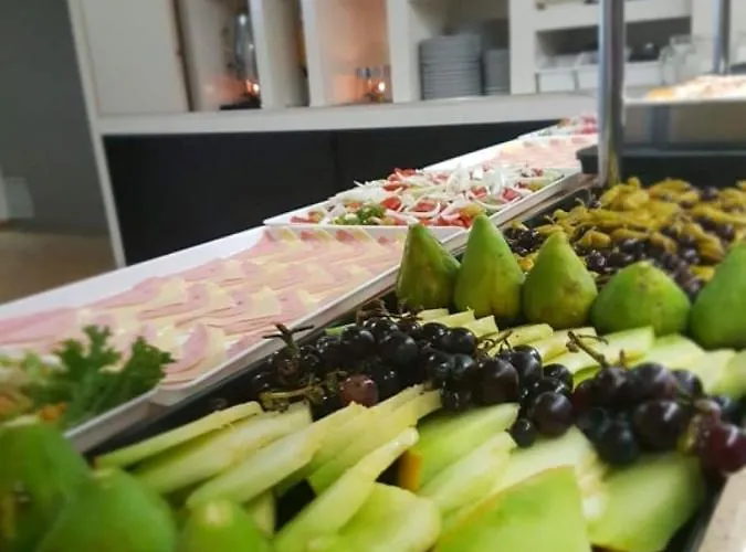 Honorata 2* Paralía